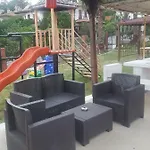 Incilikonak מלון *