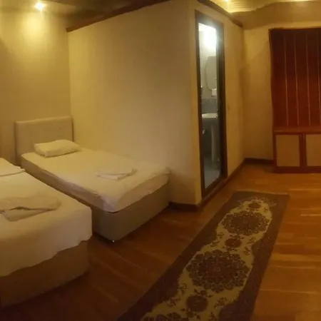 Incilikonak Hotel *