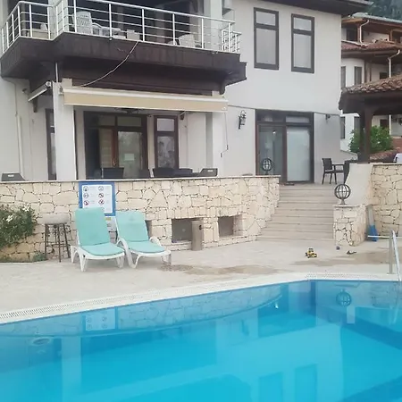 Incilikonak Hotel Ula